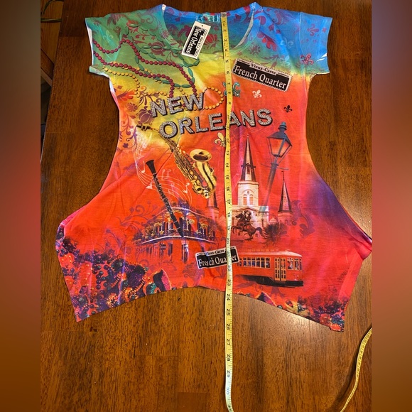 Maxi & Co New Orleans Bourbon Street, colorful top. NWT size medium. - Picture 11 of 11